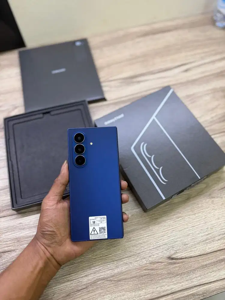 Samsung Z Fold 7 12/256GB resmi sein