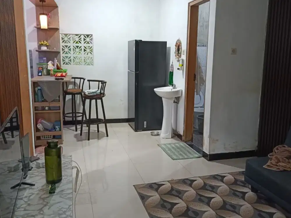 Dijual Cepat Tanah bonus bangunan rumah + toko di Jalan Gunung Tangkuban perahu, Denpasar Bali