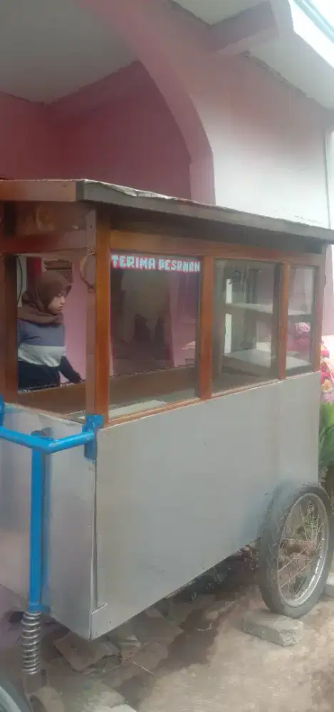 Gerobak Jualan bubur baso dll