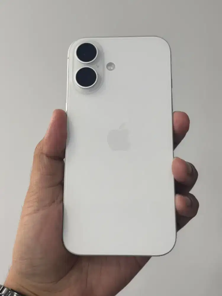 iPhone 16 128gb White Resmi iBox Fullset Mulus Banget