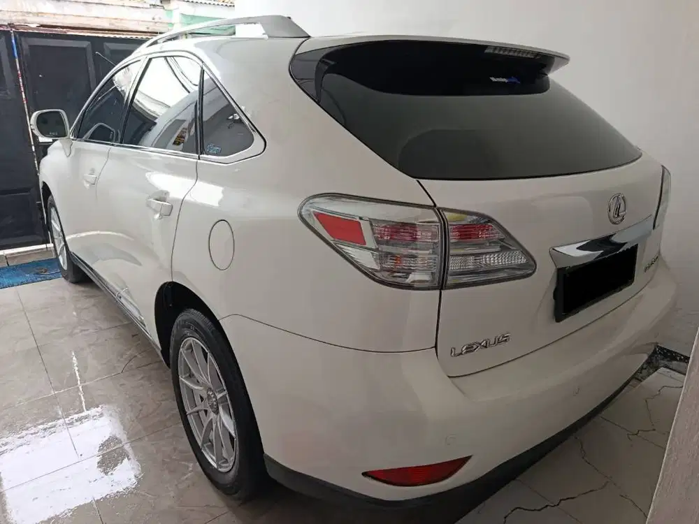 Toyota Lexus RX350 Tahun 2010 - 2011 Good Condition