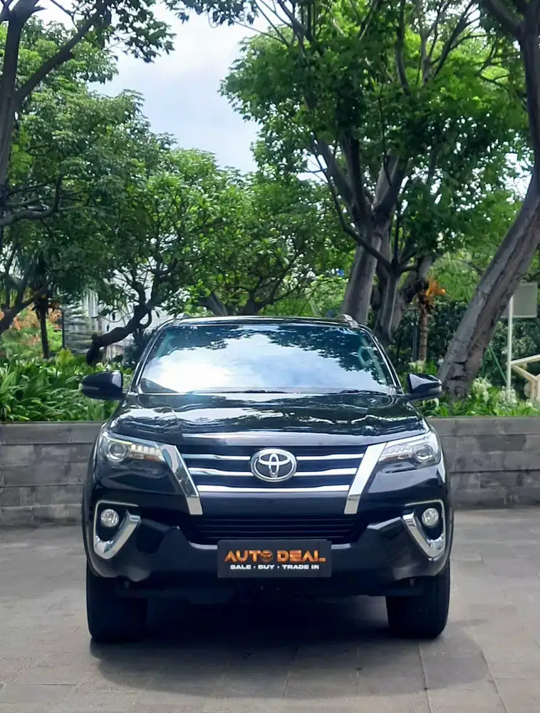 KONDISI SUPER!! Toyota Fortuner VRZ 2.4 AT 2019 Diesel