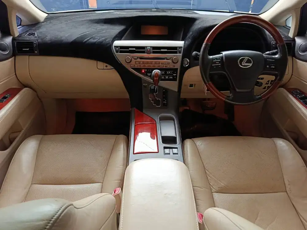 Toyota Lexus RX350 Tahun 2010 - 2011 Good Condition