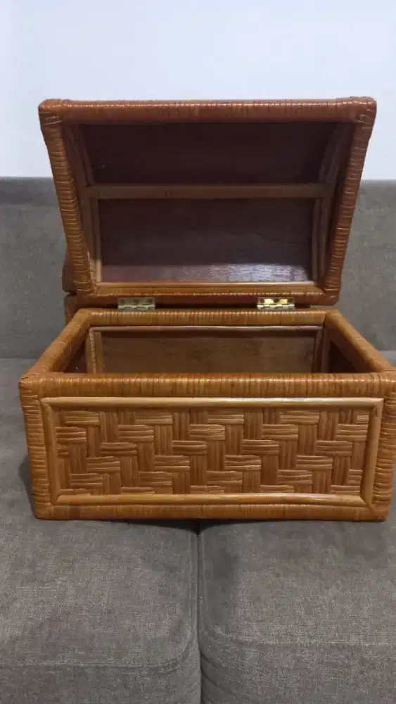 Kotak Rotan Serbaguna