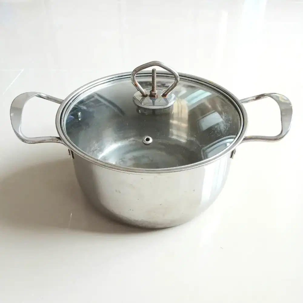 Panci diameter 22cm tutup kaca, bekas