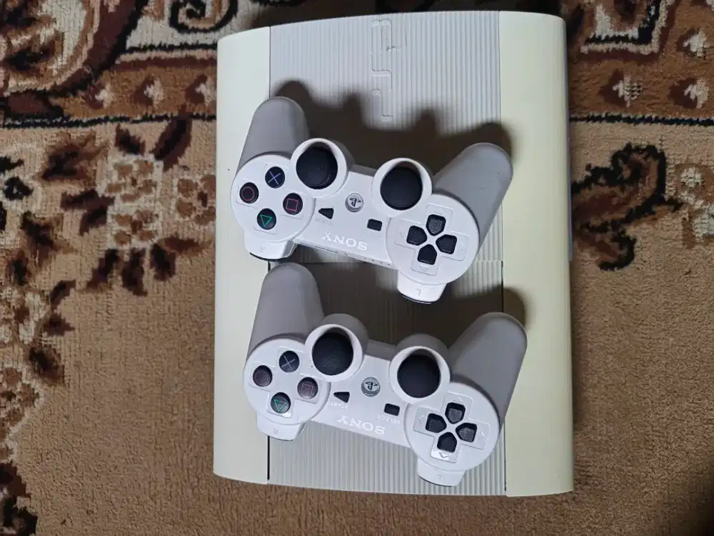 Ps3 Superslim white edition 500gb