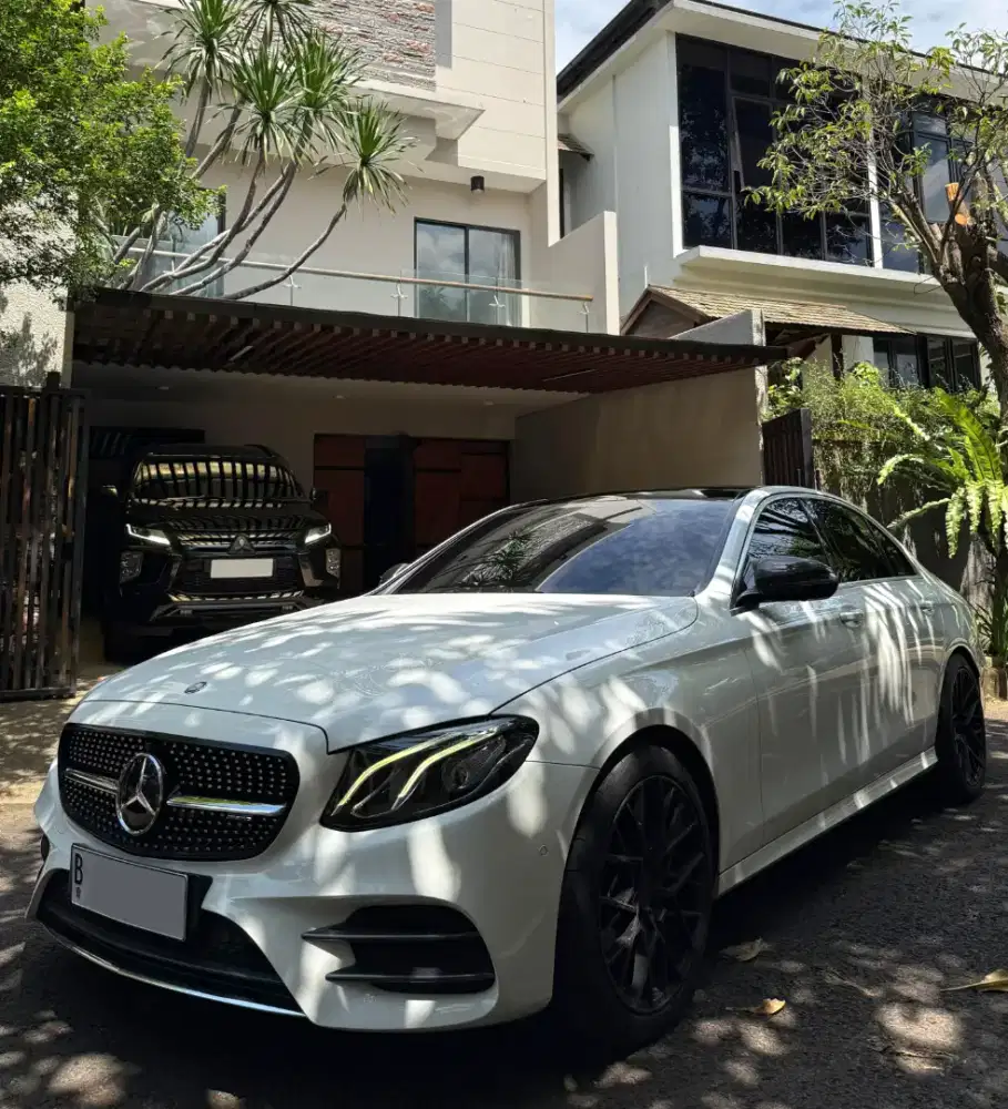 MURAH. Mercedes Benz E300 AMG 2018 w213 sunroof 2017 e250