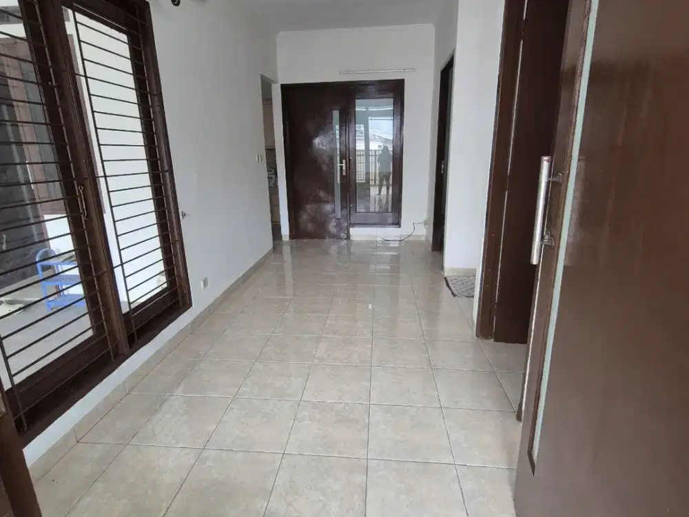 rumah luas 126m harga miring bebas banjir di duta telaga mas