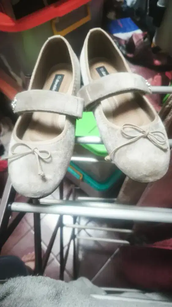 Lizzy flatshoes by Diana label