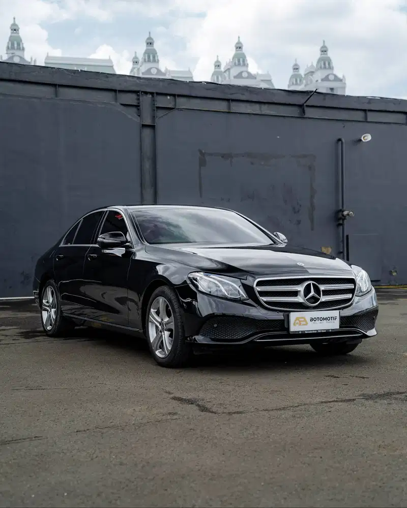 Mercedes-Benz E250 Exclusive Line W213 Black 2018