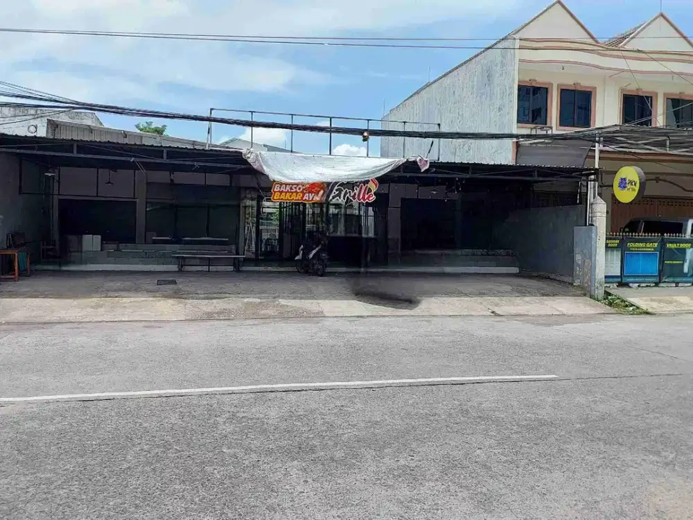 DISEWAKAM TEMPAT USAHA COCOK BUAT RESTO, CAFE, COFFE SHOP, KLINIK LOKASI SANGAT STRATEGIS SURABAYA BARAT