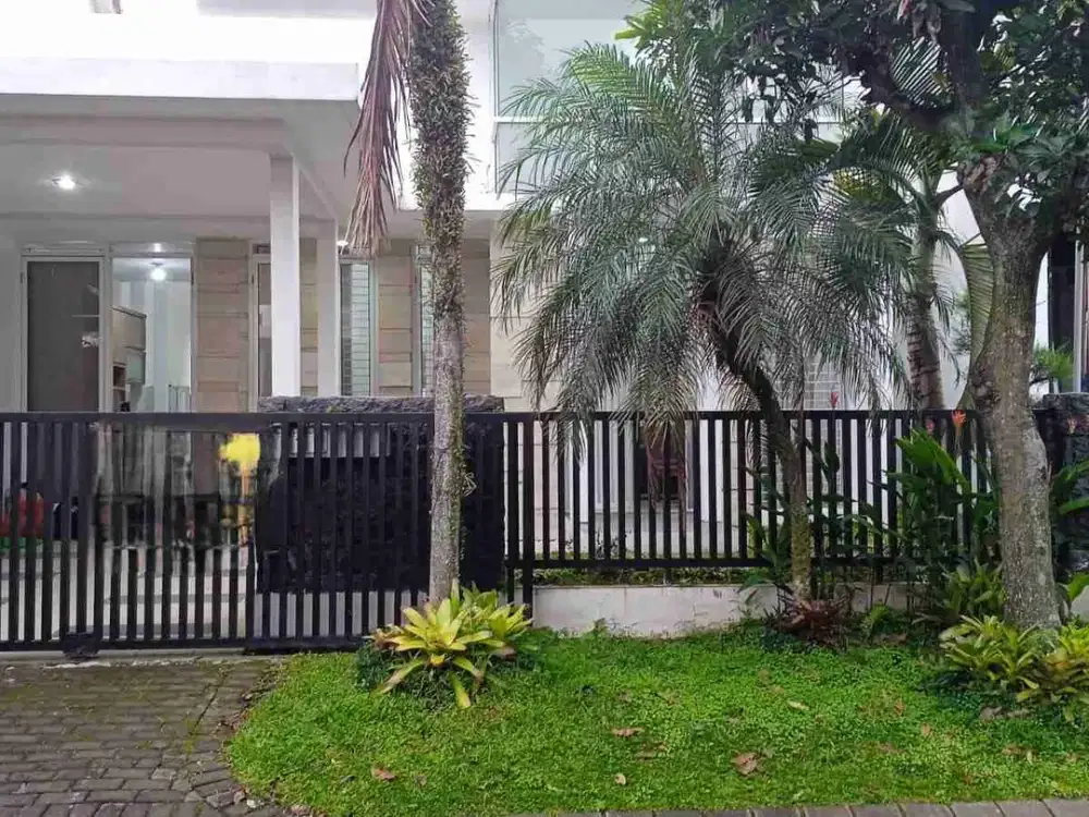 Rumah Greenwood Araya Kota Malang