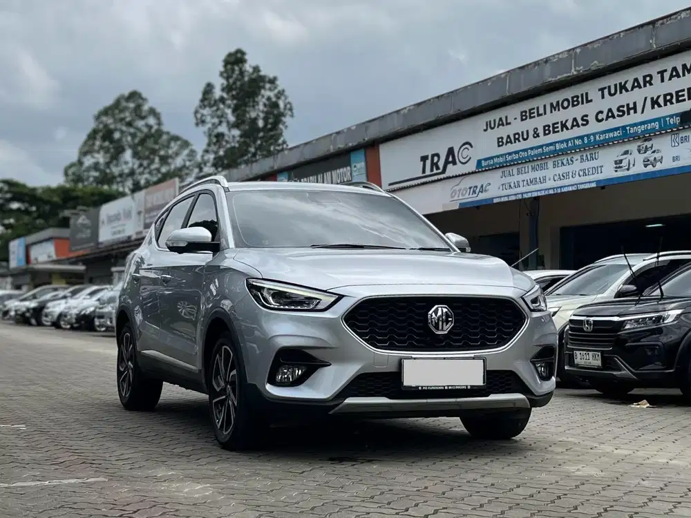 MG ZS LUX MAGNIFY AT 2022 FACELIFT PANORAMIC SUNROOF