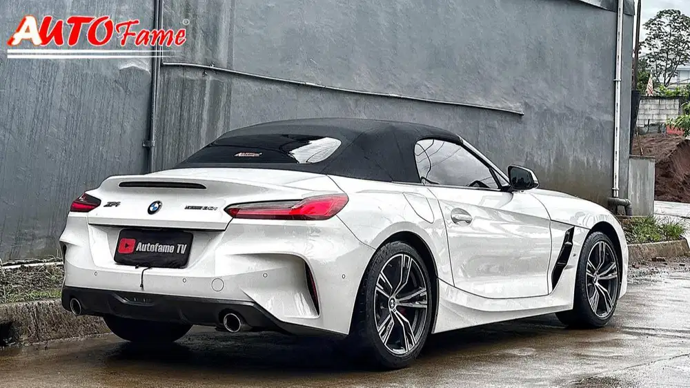 KM 4RB BMW Z4 sDrive3.0i M Sport G29 San Francisco White On Red 2021
