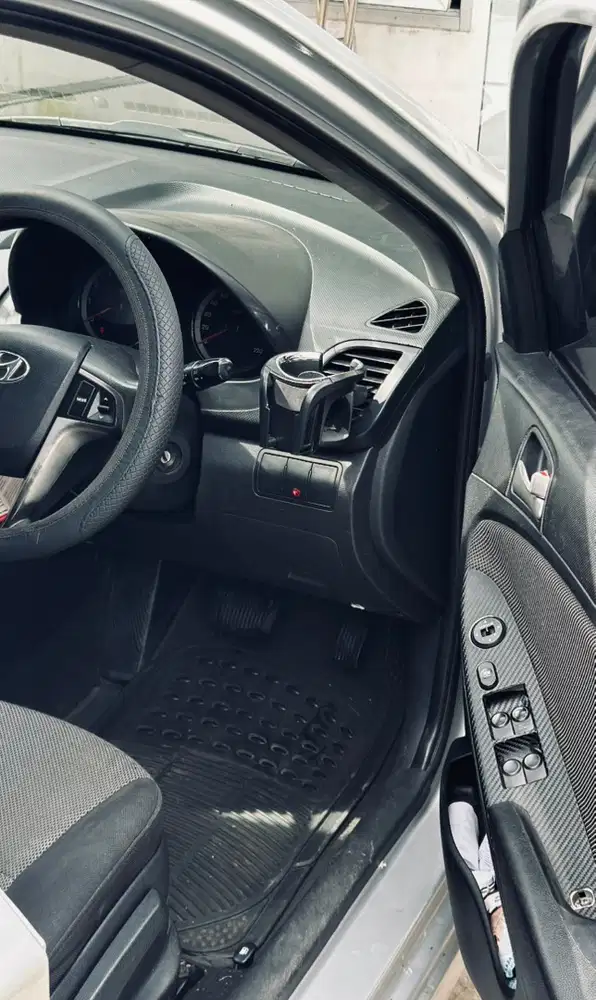 Hyundai Grand Avega 2011 Bensin