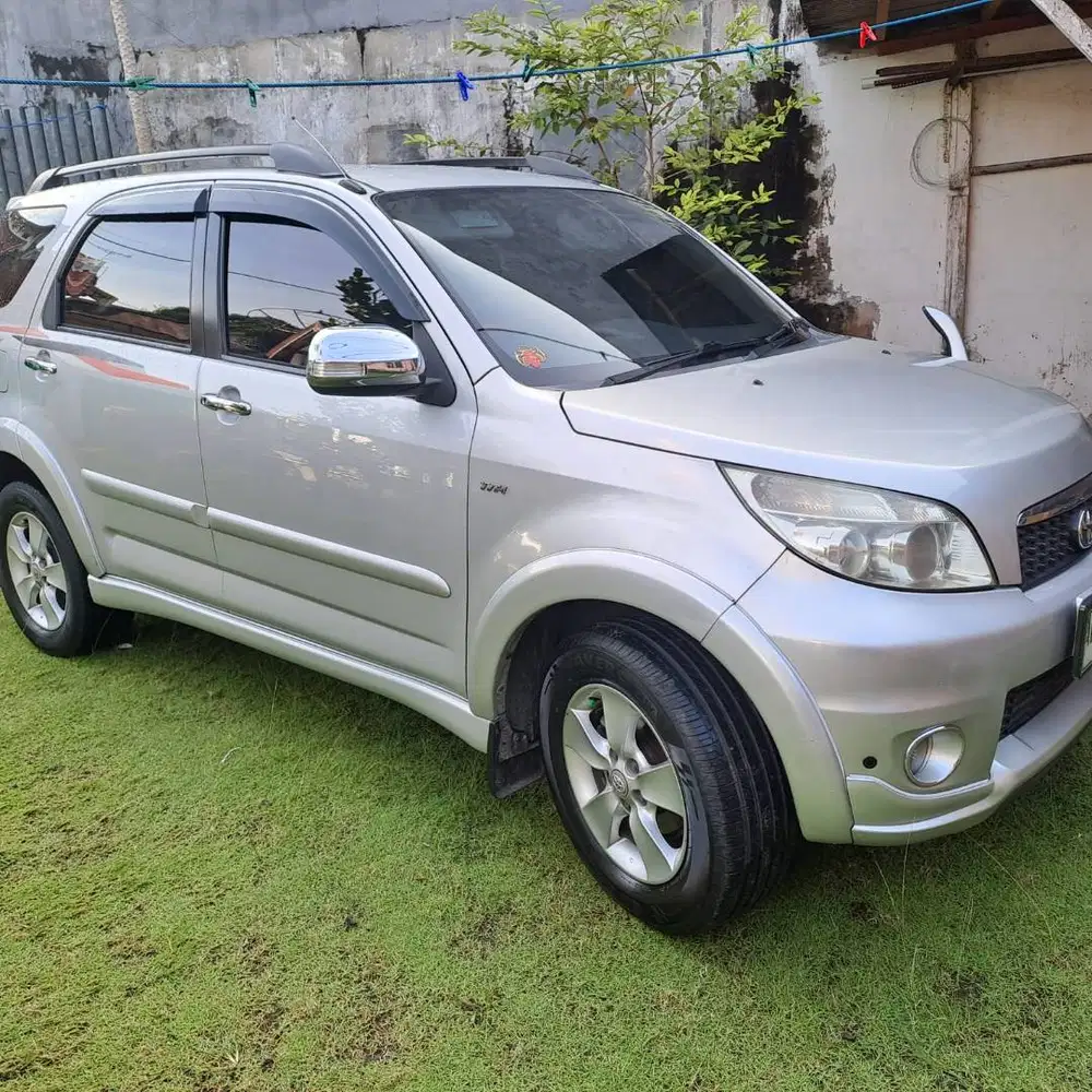 DIJUAL TOYOTA RUSH TIPE S AUTOMATIC