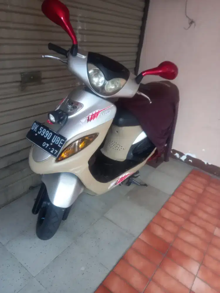 KYMCO METICA GLX 125CC