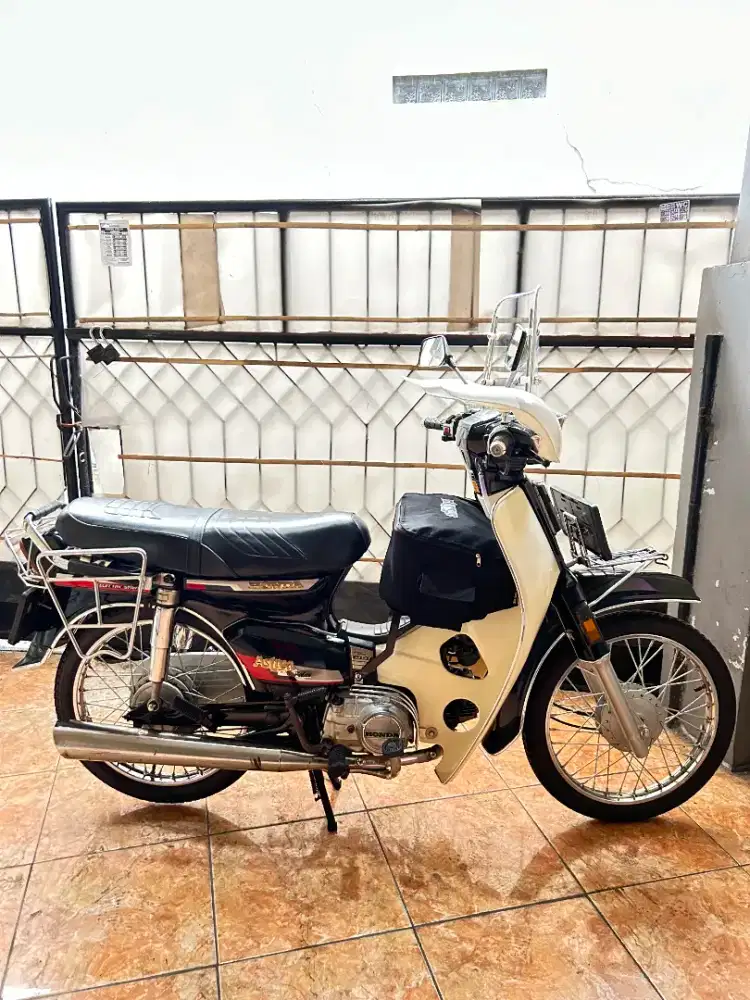 Astrea Prima 1989