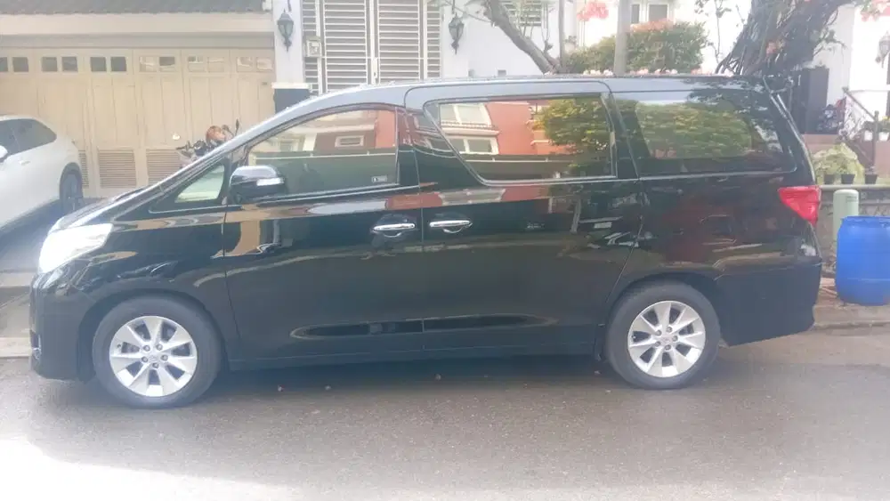 Toyota Alphard 2013 Bensin
