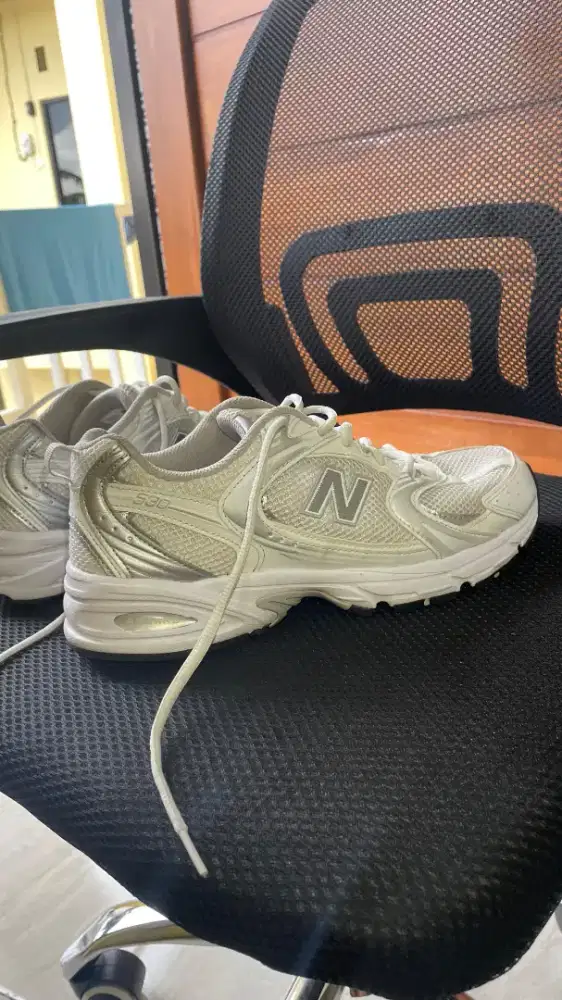 New Balance 530 Running White and Silver Ori