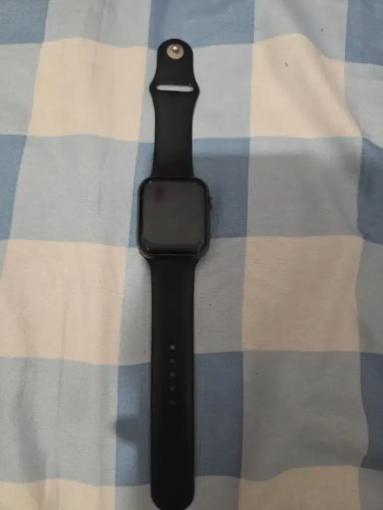 Smartwatch Brand Lokal