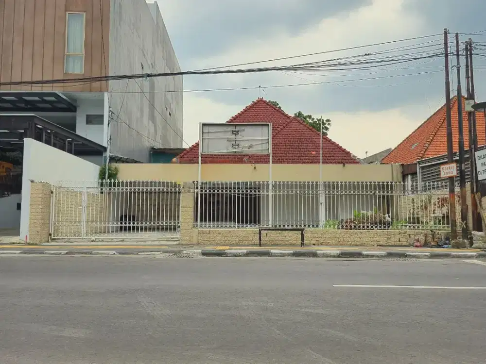 DISEWAKAN RUMAH USAHA CILIWUNG DARMO PERMAI PUSAT KOTA SURABAYA DEKAT MAYJEND SUNGKONO, ADITYAWARMAN. NOL JALAN RAYA