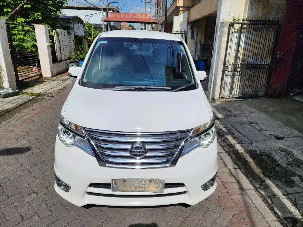 NISSAN NEW SERENA 2.0 HWS MATIC 2017 PUTIH FACELIFT