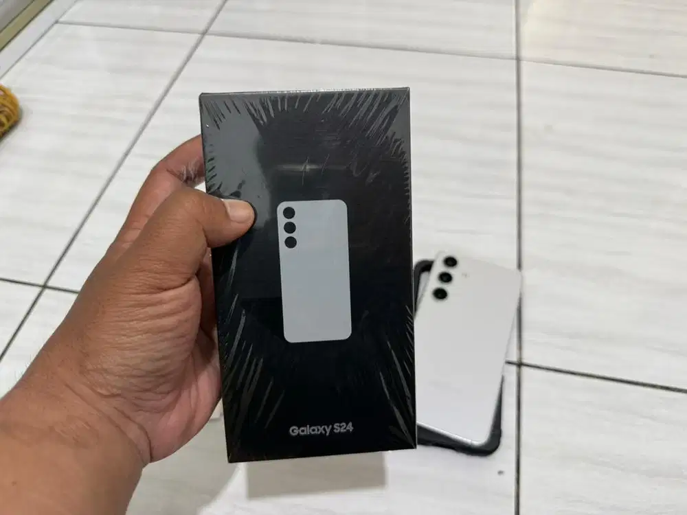 Samsung s24 8/256gb mulus 1000% seperti baru fullset