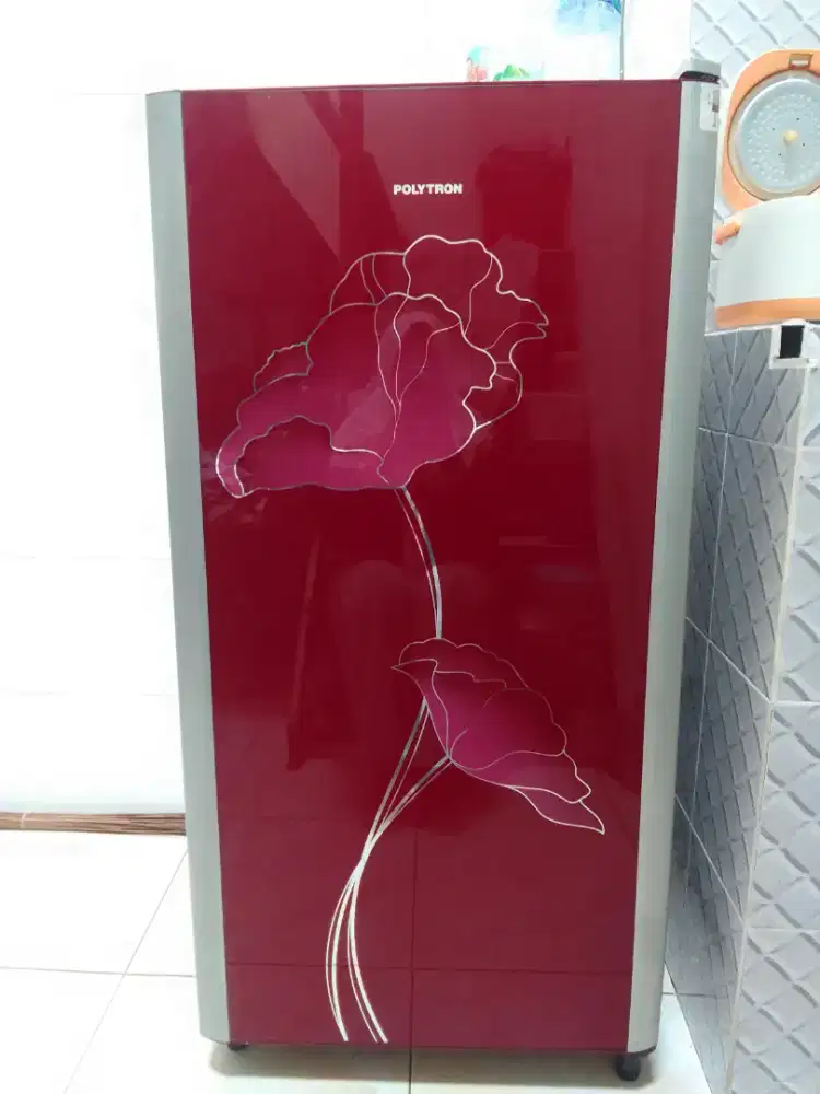 Dijual kulkas 1 pintu Polytron normal