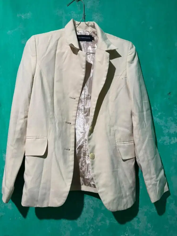 Blazer Putih Wanita Size M