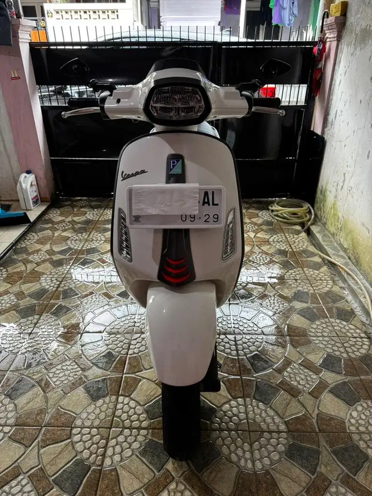 Bismillah, Dijual Vespa Sprint I-get 150 ABS 2024