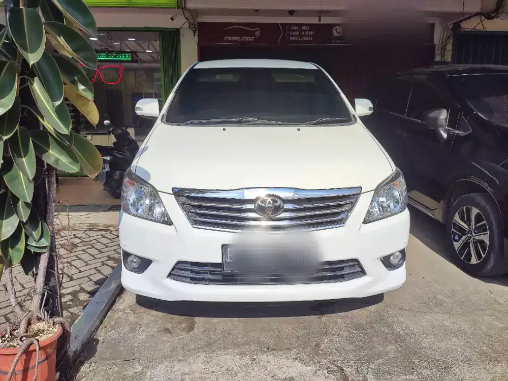 WoW. . . . .Antik Kijang Innova Diesel V At 2012 Putih Langka