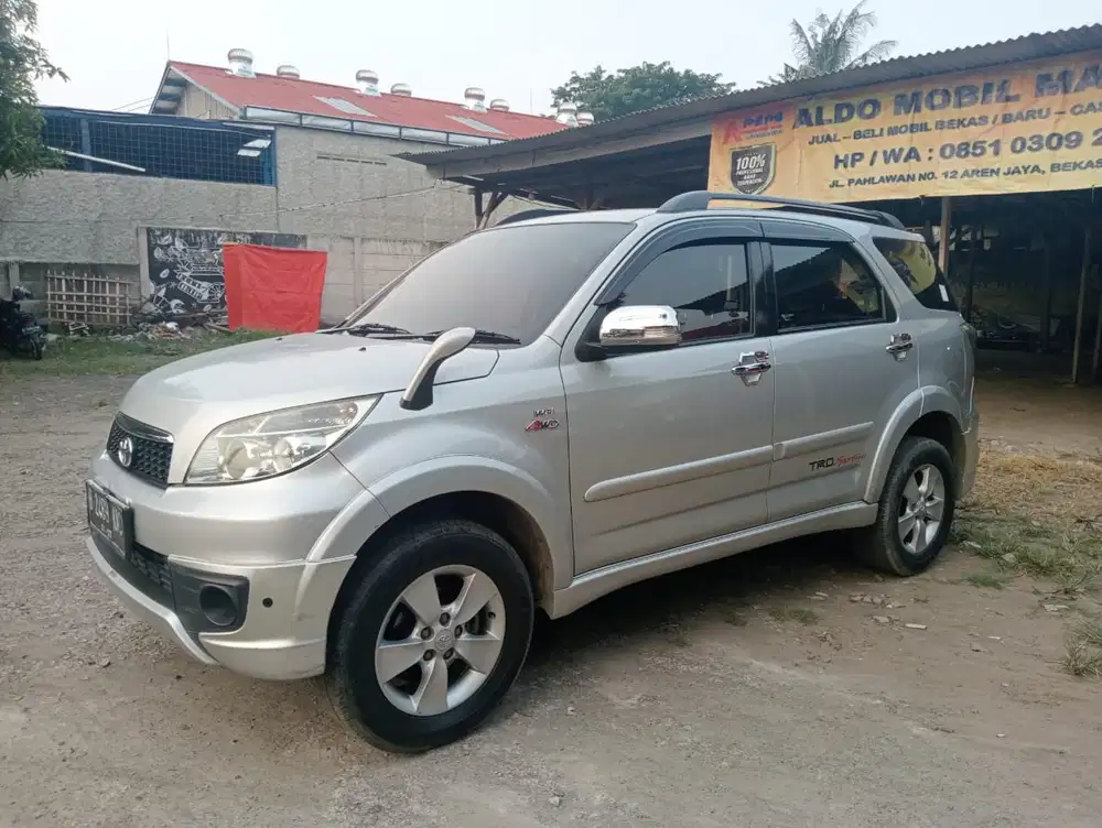 Toyota Rush 2015 Bensin