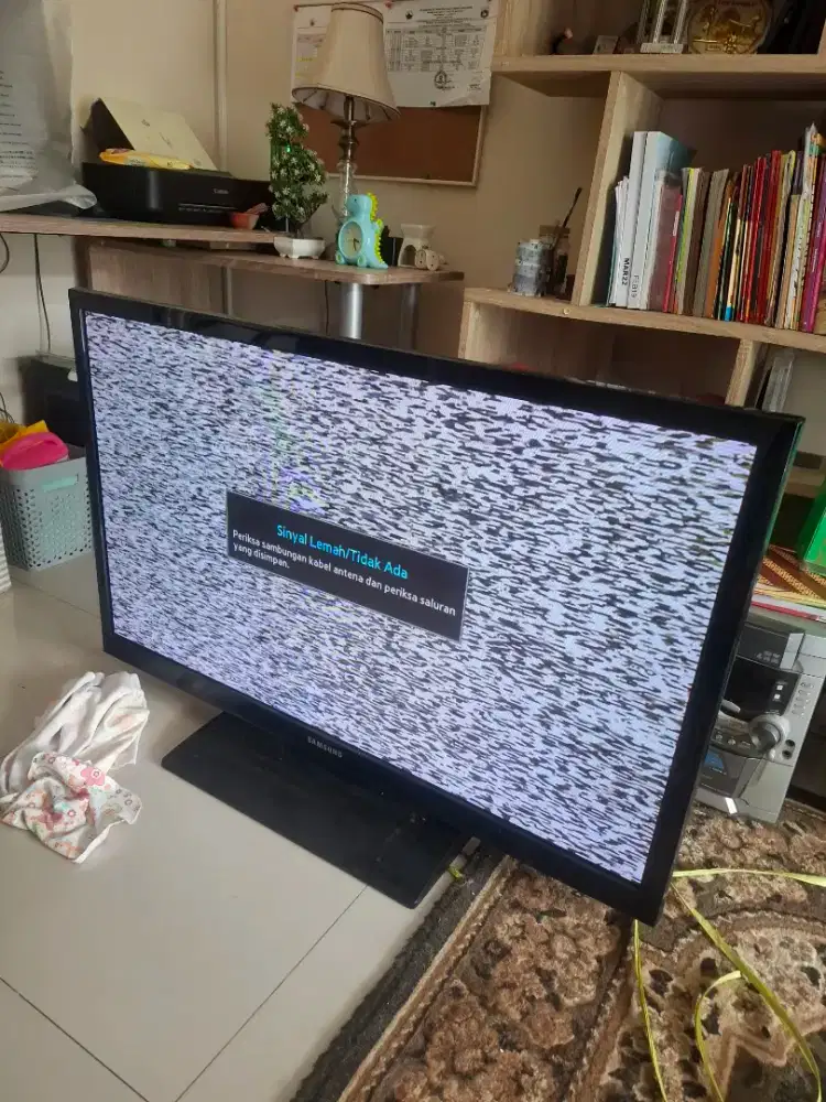 Jual murah TV Samsung LCD Plasma 43 inch kondisi BAGUS!!!