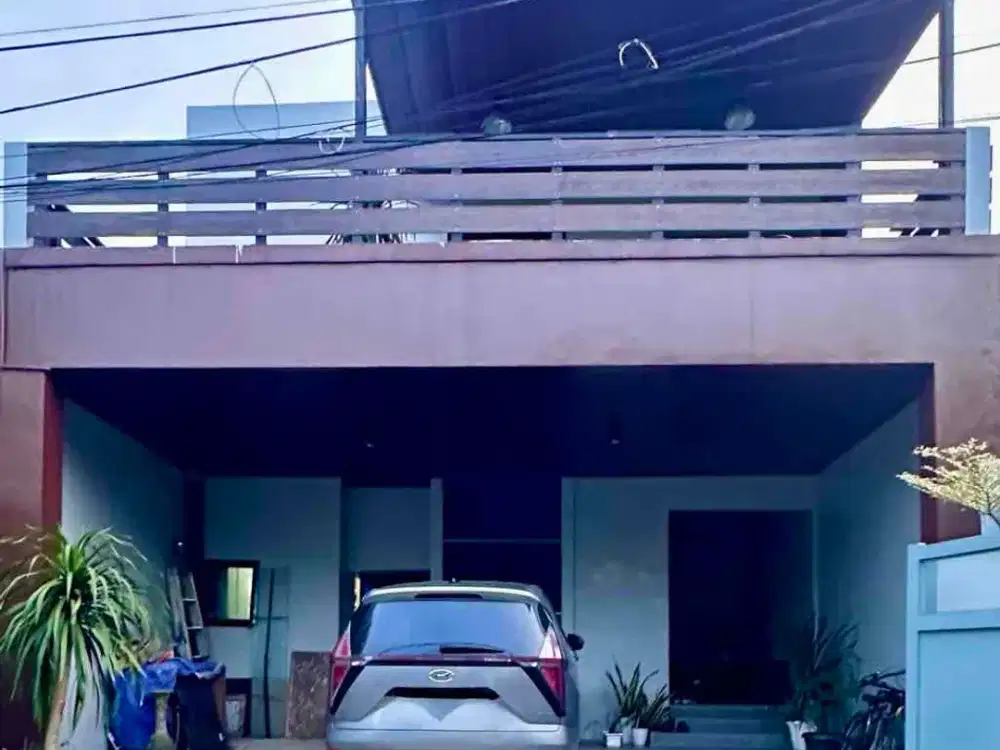 Jual Cepat Miring Rumah 2025 LT 180m2 di Cinere Estate