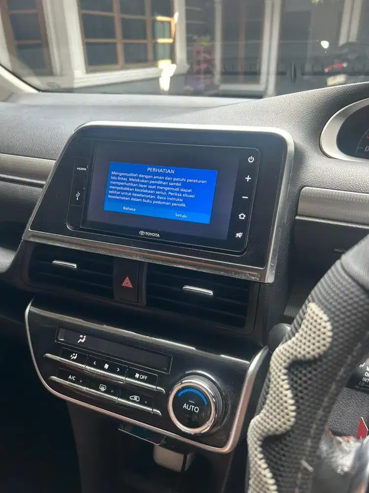 Toyota Sienta 2017 Bensin