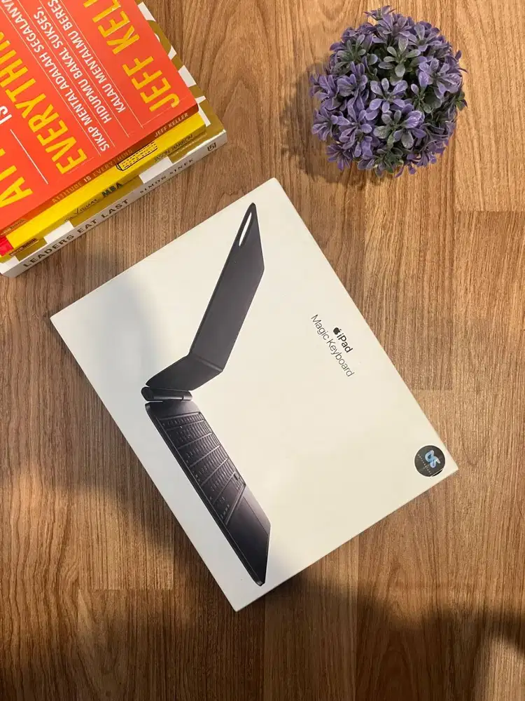 MAGIC KEYBOARD FOR IPAD PRO M4-M5