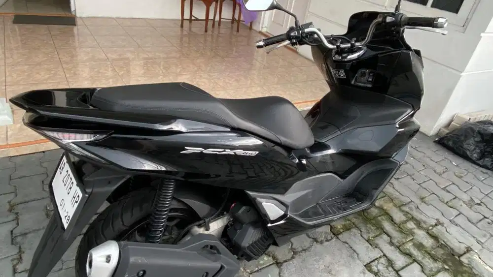 JUAL MOTOR PCX HITAM 2022