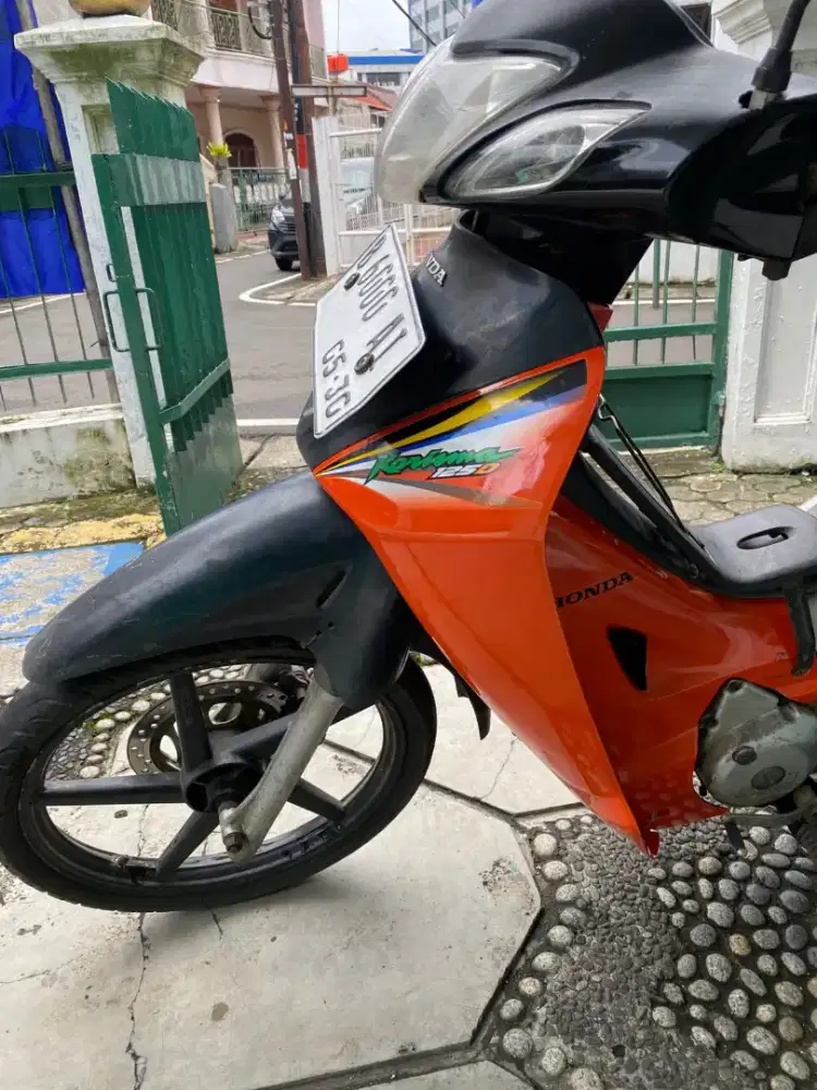 KARISMA ORANGE SILVER 2004