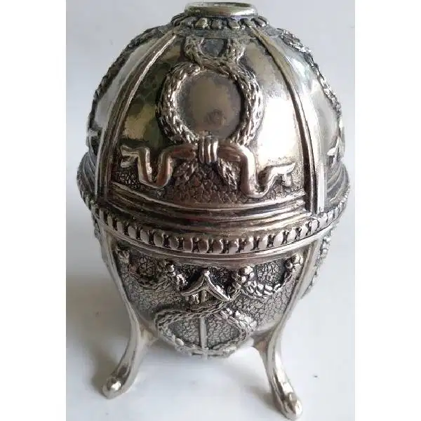 Vintage antik box/cepuk perhiasan eoropean model telur era Kolonial