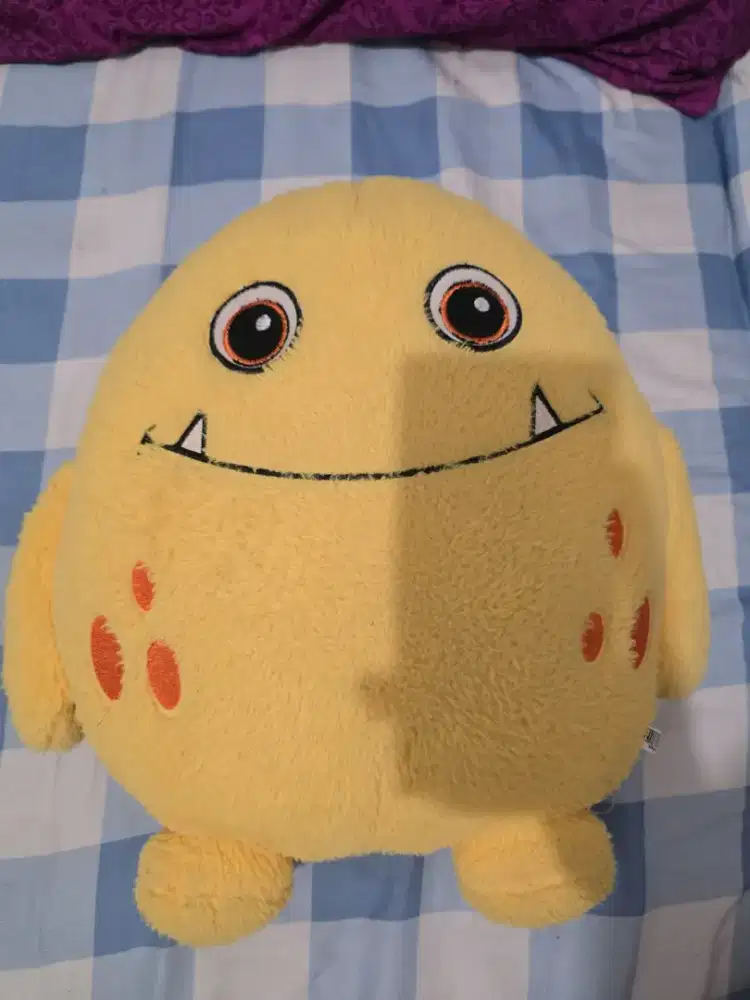 Boneka Monster Kuning