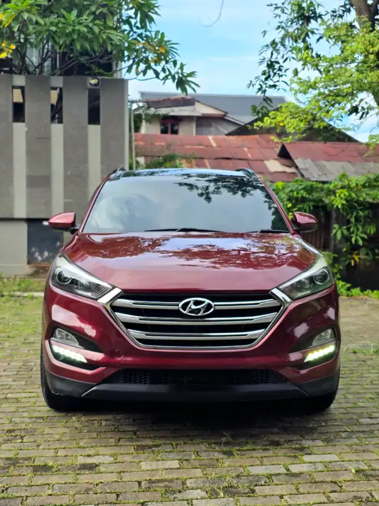 Cash! Hyundai tucson 2017 at full spek istimewa