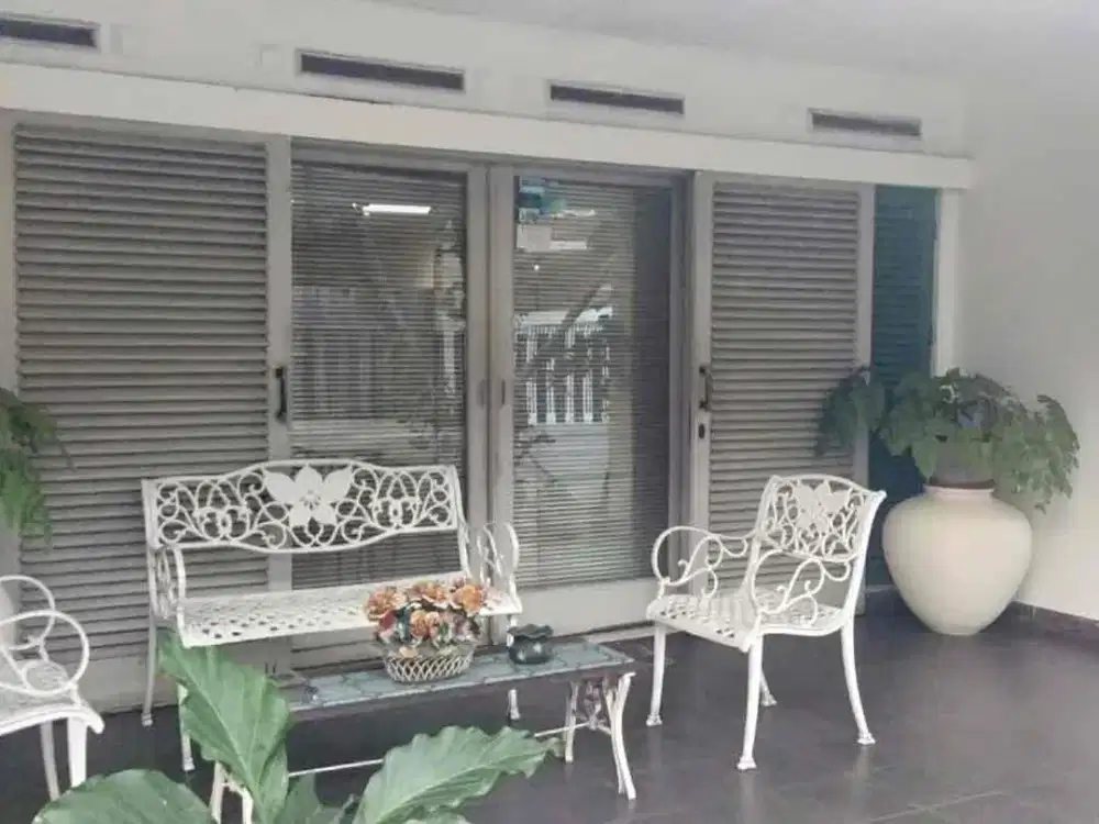 LT 442
LB 368
2Lt
Kt 5+2
Km 3+1
4400wt
Sible
Garasi 1
Carport 3
SHM