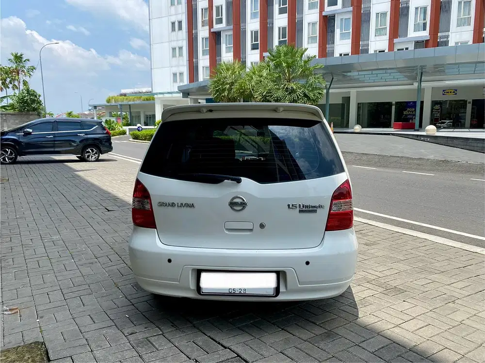 Nissan Grand livina 2013 Bensin