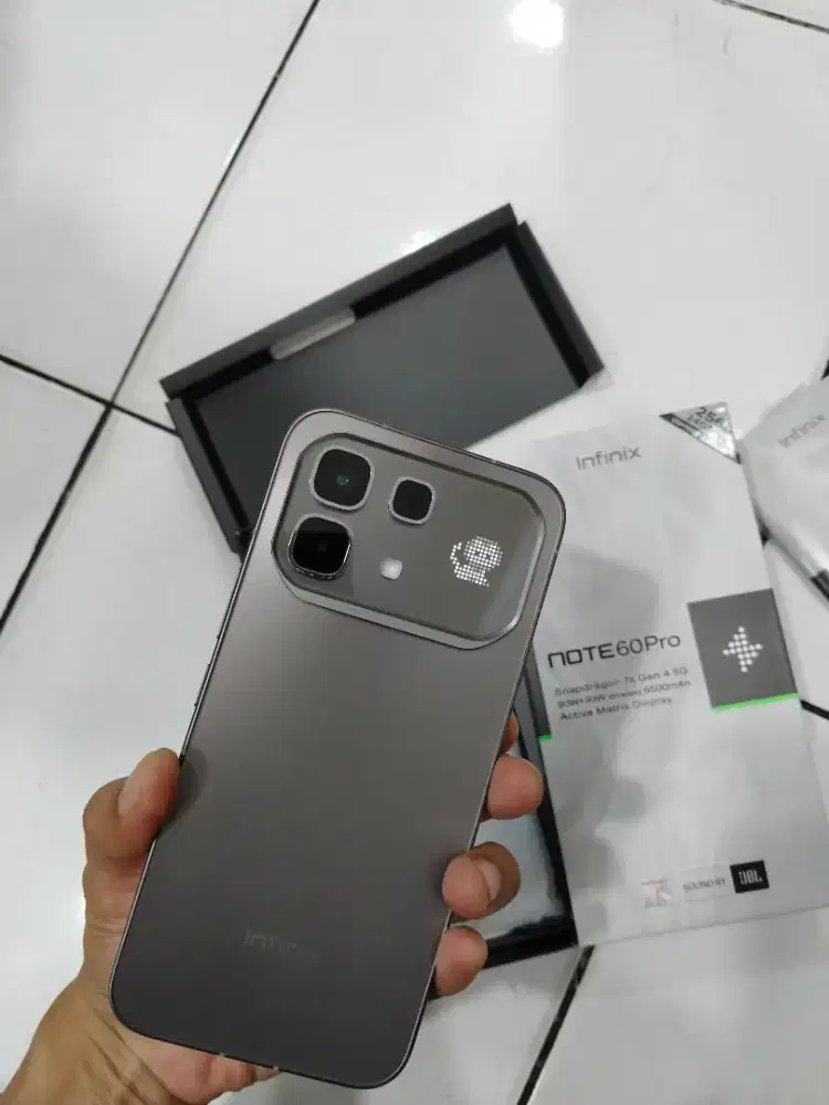 Infinik Not 60 Pro 12/256 GB