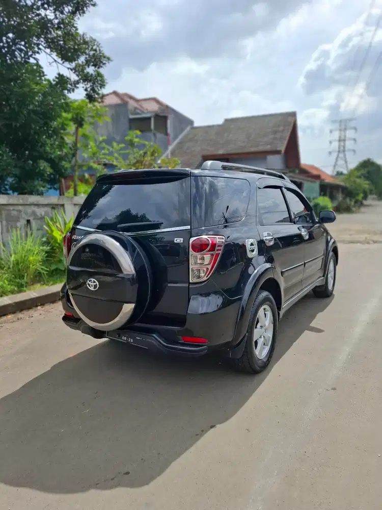 Toyota Rush 2010 Bensin