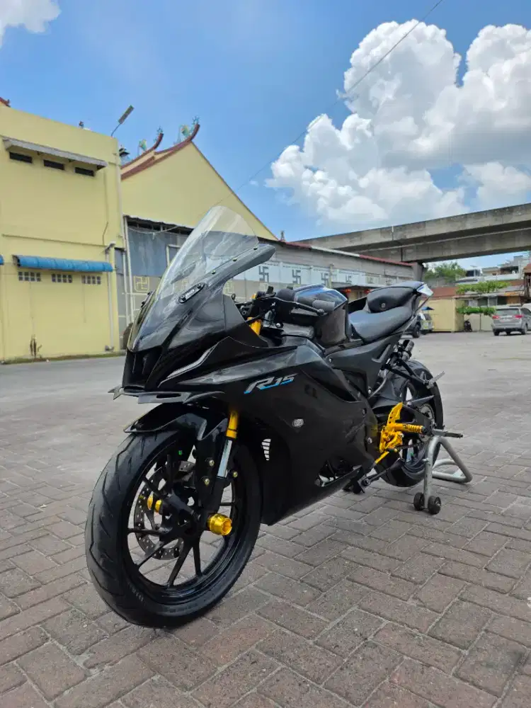 Yamaha R15 V4 Hitam 2023