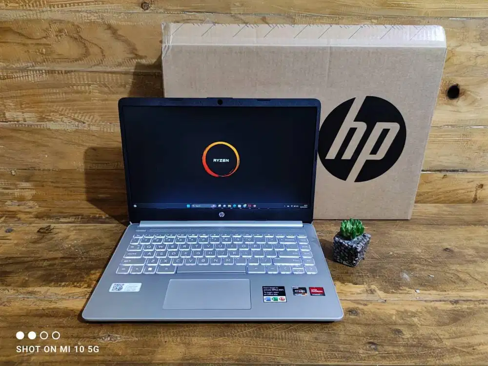 Laptop HP 14s-fq1135AU Ryzen 5-5500U RAM 8GB NVME 512GB FHD GARANSI ON
