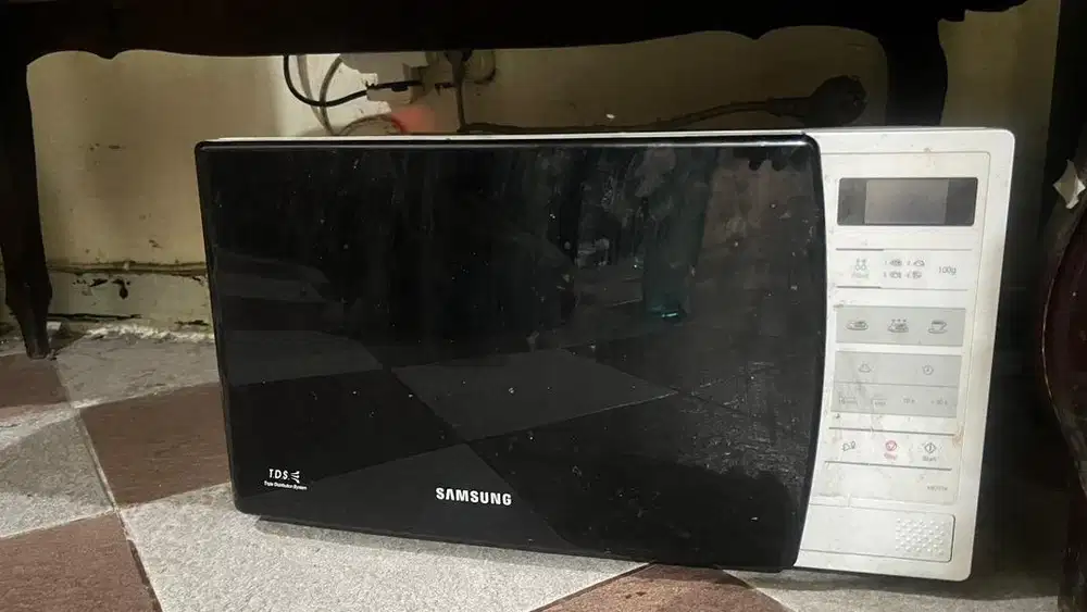 SAMSUNG MICROWAVE