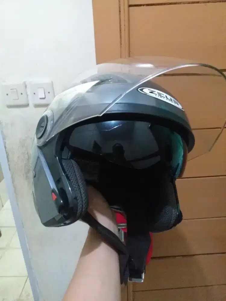 Helm zeus zs 610 double visor hitam